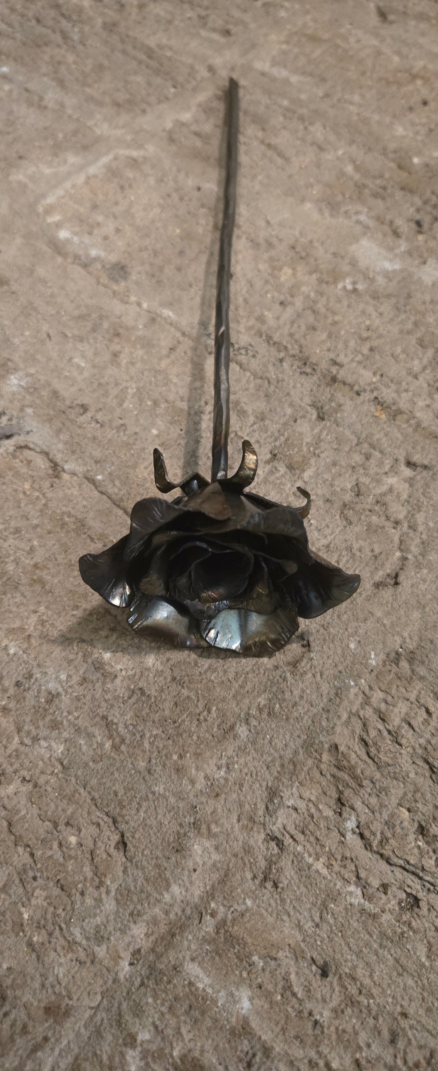 Hand-Forged Steel Rose – Timeless Metal Flower Gift
