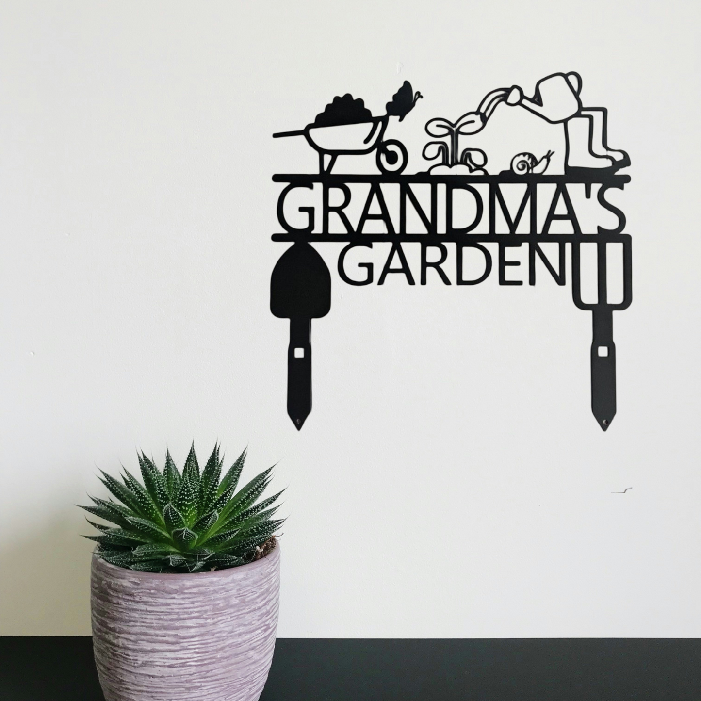 Custom Garden Sign with Personalized Text – Decorative Metal Yard Stake for Gardeners