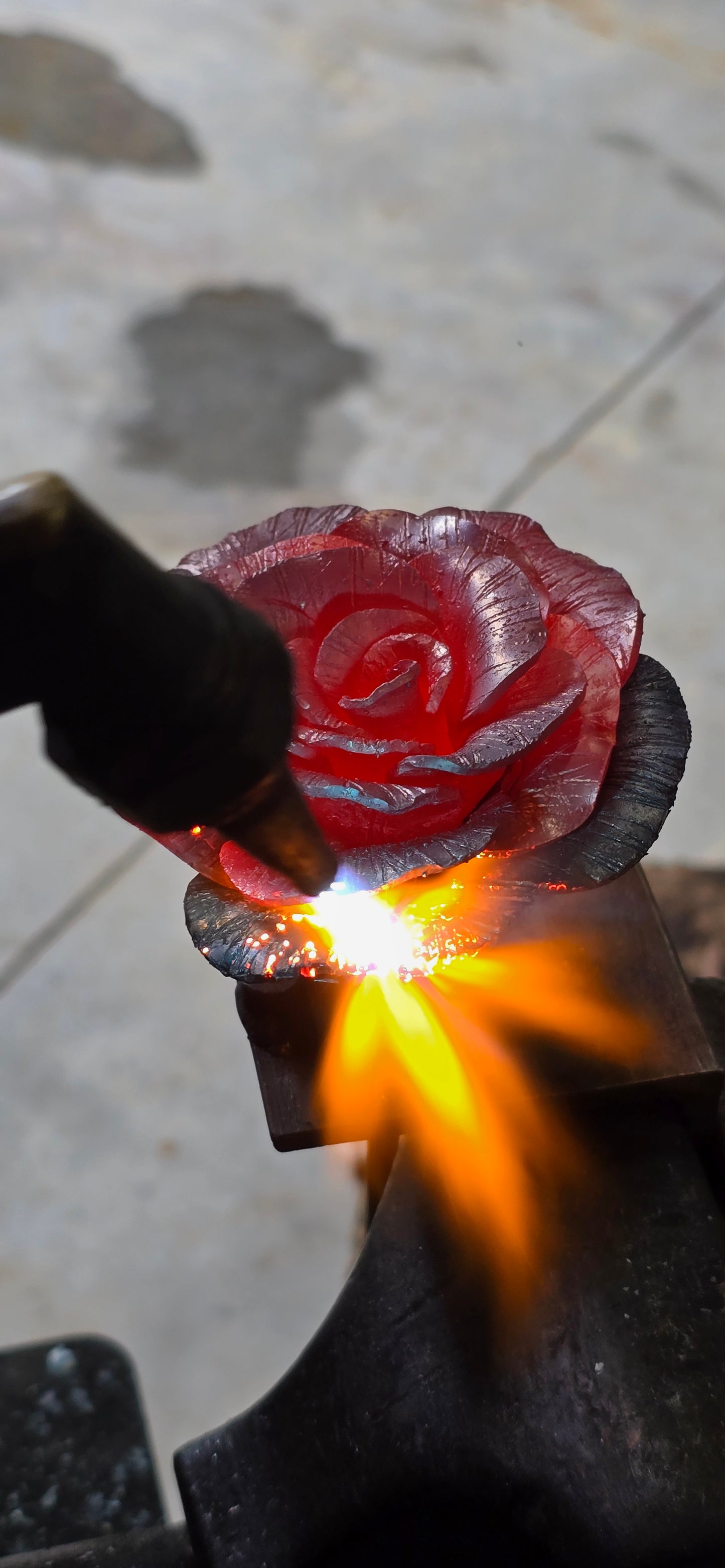Hand-Forged Iron Rose – Blacksmith-Made Steel Flower | Eternal Metal Rose Gift for Anniversary, Memorial, or Garden Decor