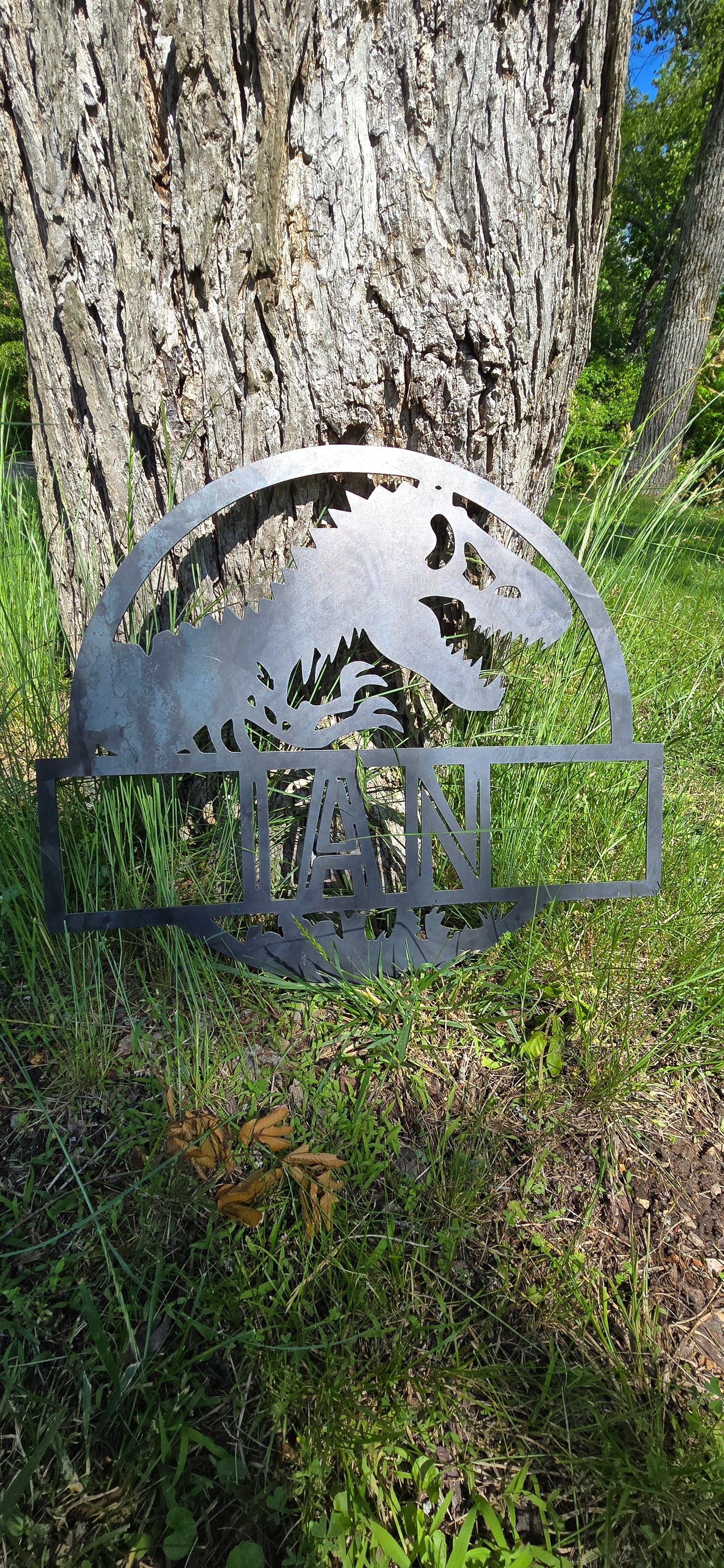 Custom Jurassic Park Dinosaur Name Sign – Personalized Metal Wall Art for Kids, Bedroom, or Nursery