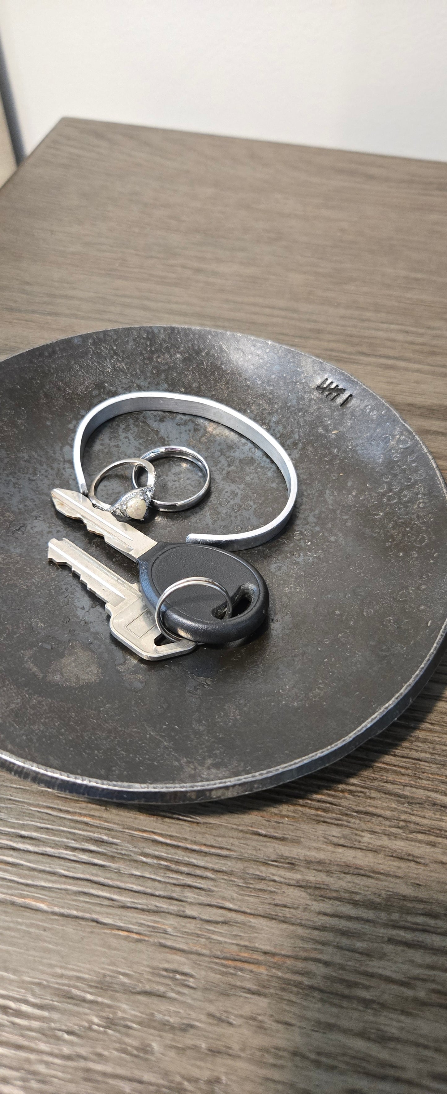 Personalized Hand-Forged Key Bowl – Rustic Catchall Dish for Keys, Coins & Jewelry | Anniversary Gift for Him or Her