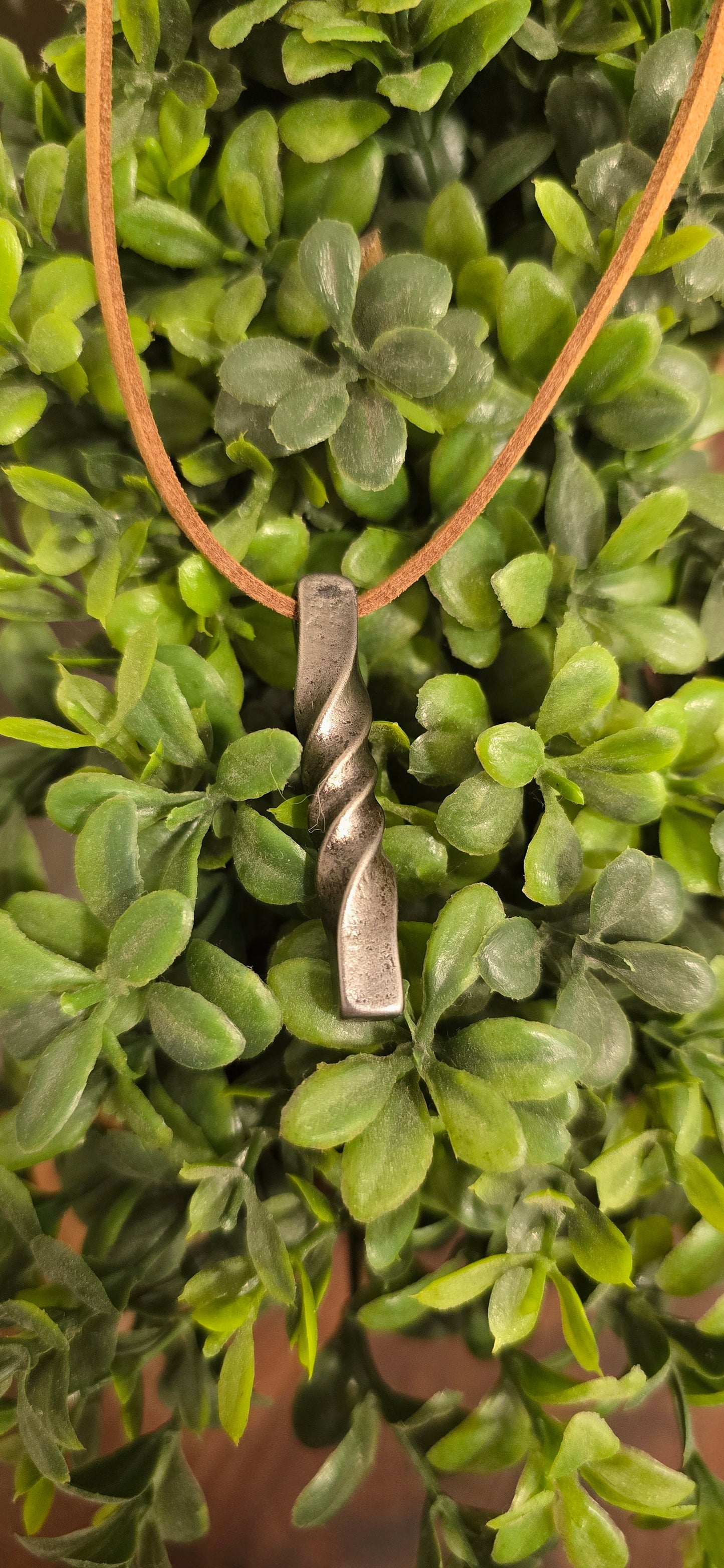 Hand-Forged Twisted Steel Pendant Necklace – Rustic Blacksmith Jewelry with Simple Twist Pendant