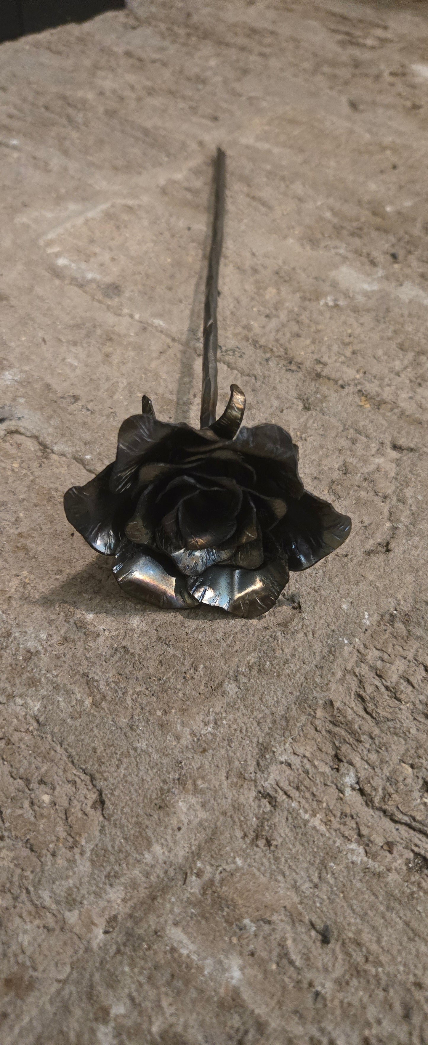 Hand-Forged Steel Rose – Timeless Metal Flower Gift