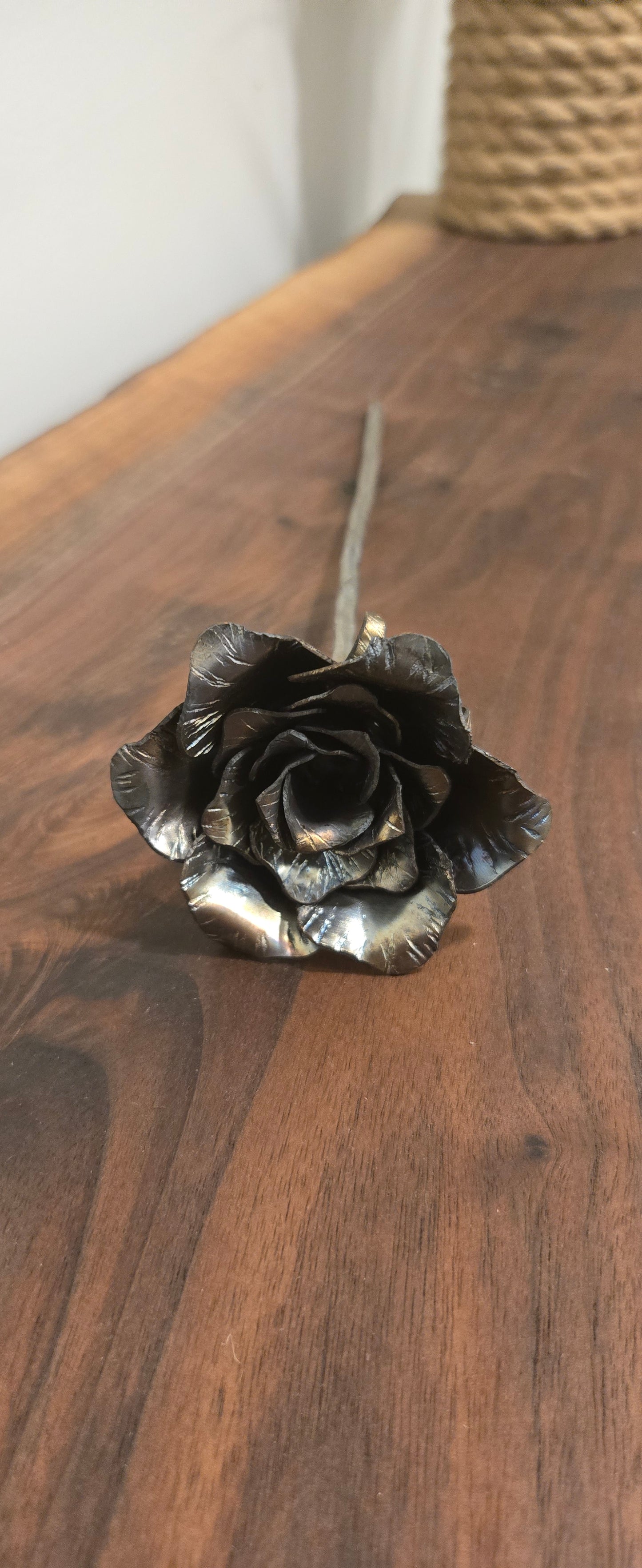 Hand-Forged Steel Rose – Timeless Metal Flower Gift