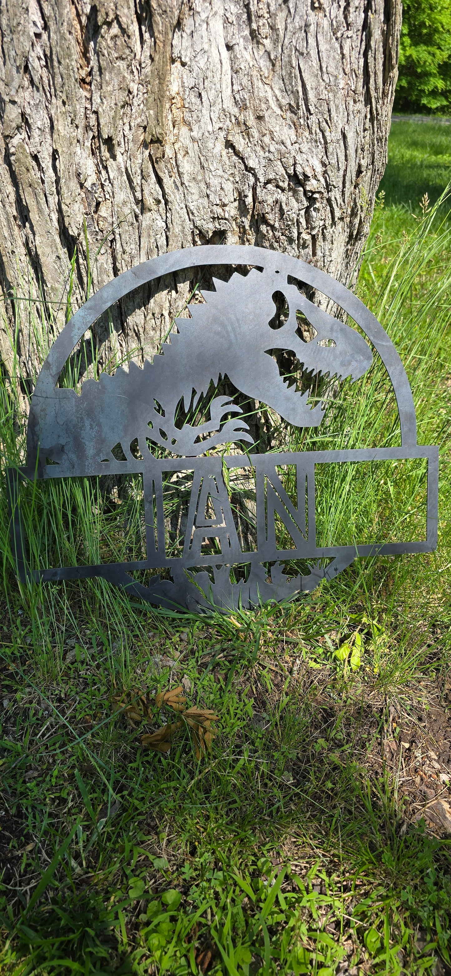Custom Jurassic Park Dinosaur Name Sign – Personalized Metal Wall Art for Kids, Bedroom, or Nursery