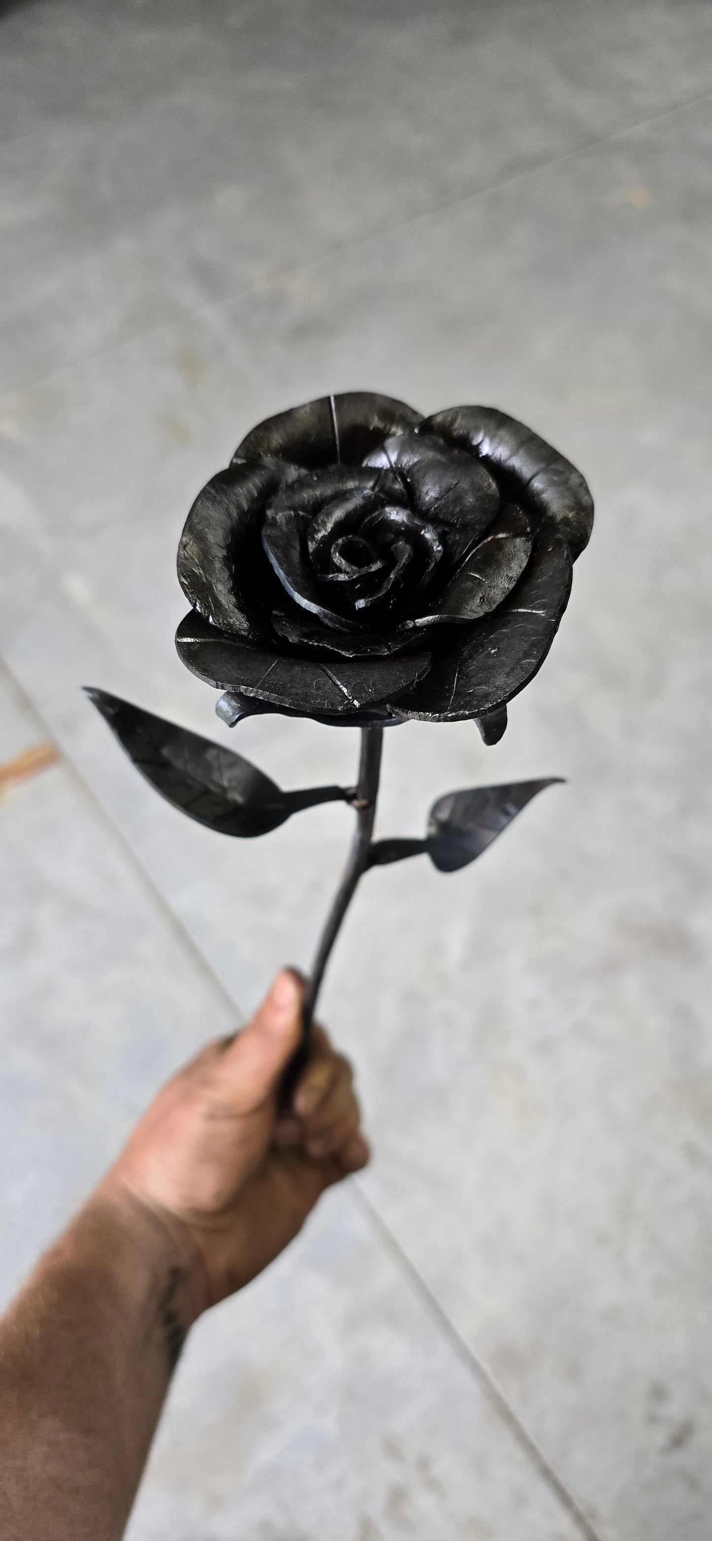 Hand-Forged Iron Rose – Blacksmith-Made Steel Flower | Eternal Metal Rose Gift for Anniversary, Memorial, or Garden Decor
