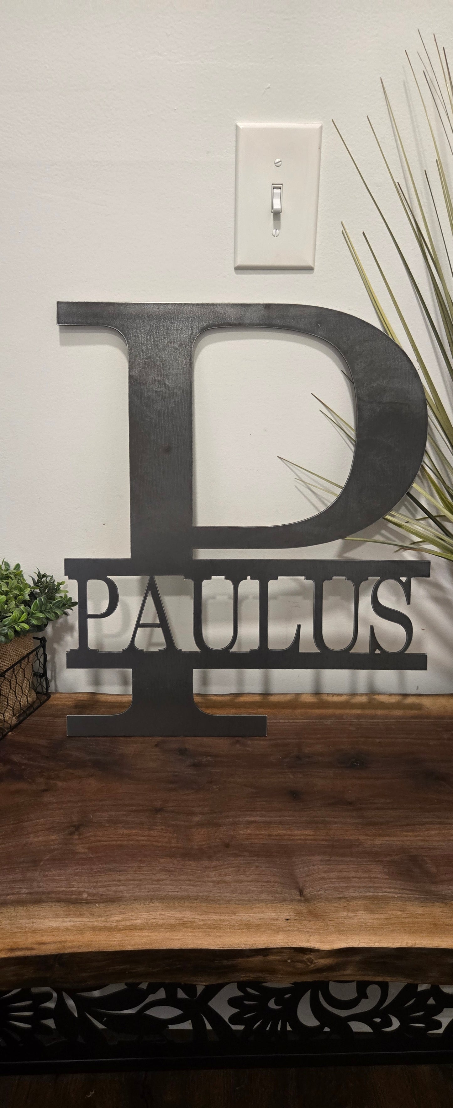 Custom Metal Family Name Sign – Personalized Last Name Initial Wall Décor – Outdoor or Indoor Farmhouse Style