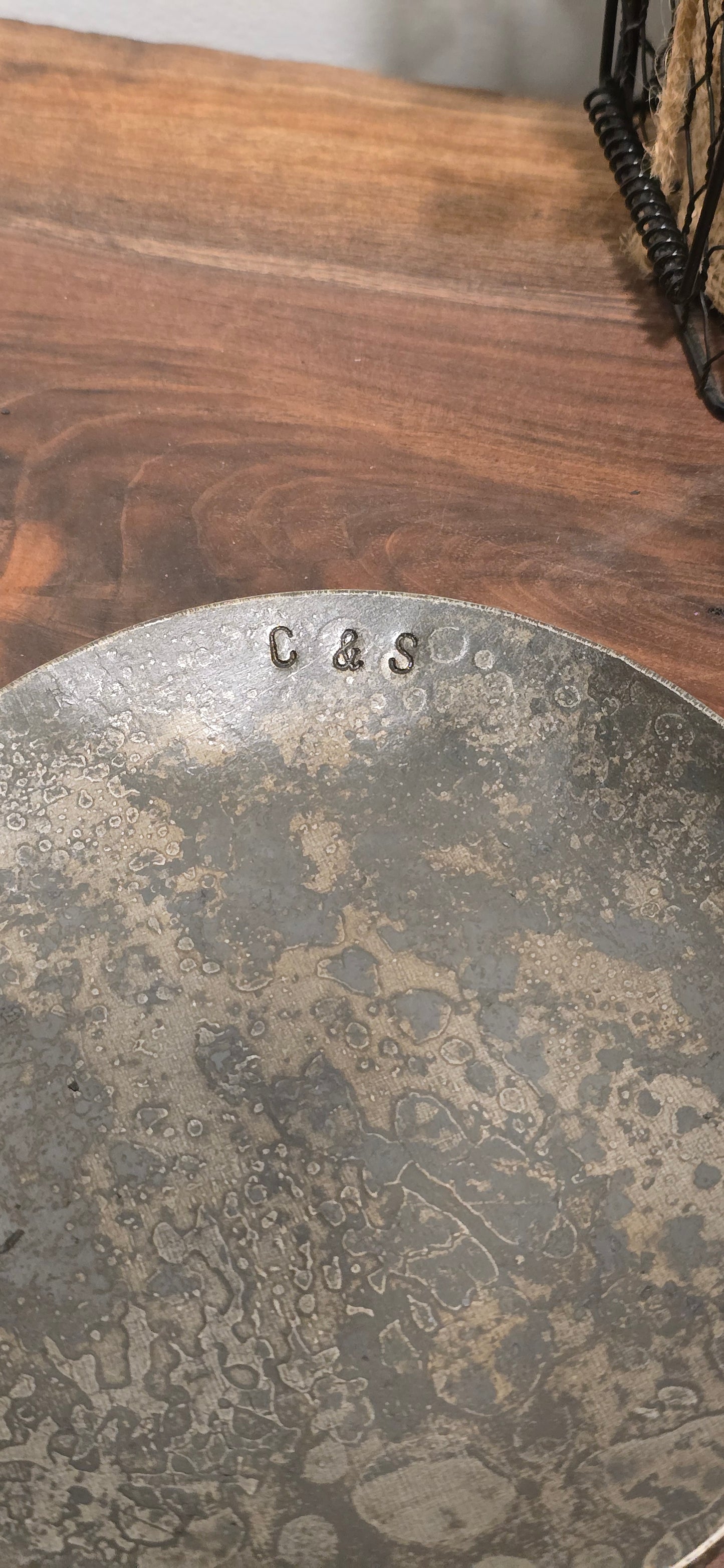 Personalized Hand-Forged Key Bowl – Rustic Catchall Dish for Keys, Coins & Jewelry | Anniversary Gift for Him or Her