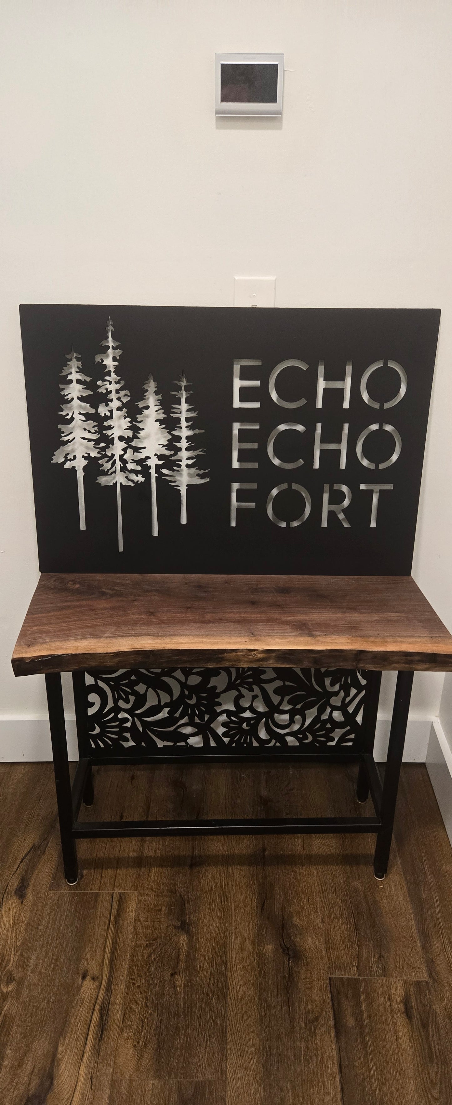 Personalized Metal Cabin Name Sign with Pine Trees – Custom Rustic Outdoor Decor